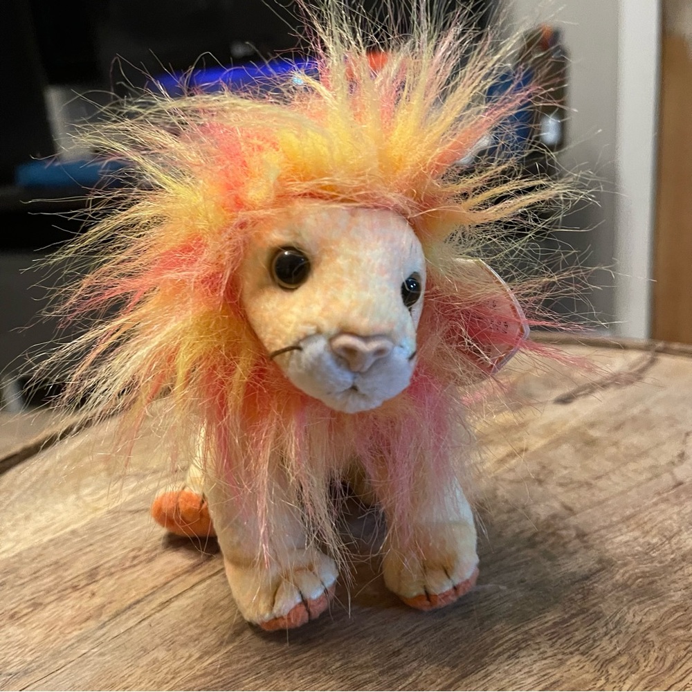 Vintage Ty Beanie Baby Bushy the Lion -New W/ Tags So Sweet!! 🦁